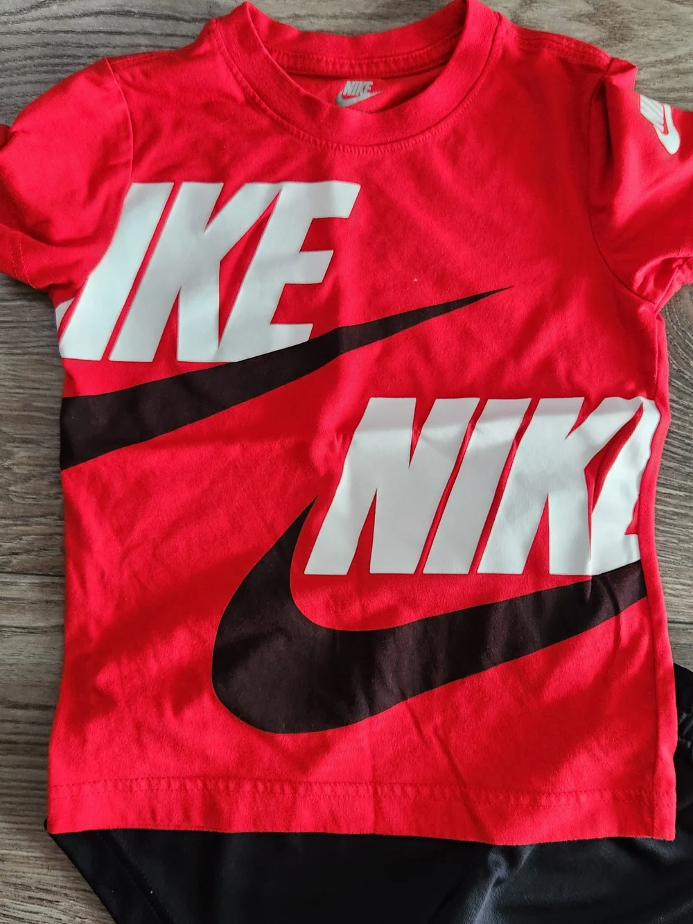 Nike Red and Black Kids Logo Tee & Athletic Shorts Set 4-5 - Picture 2 of 7